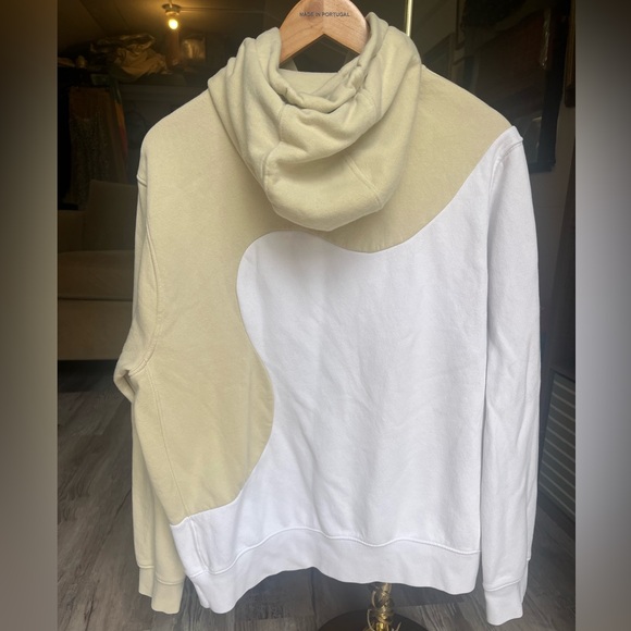 Nike men’s color clash pullover hoodie - medium - Picture 5 of 10